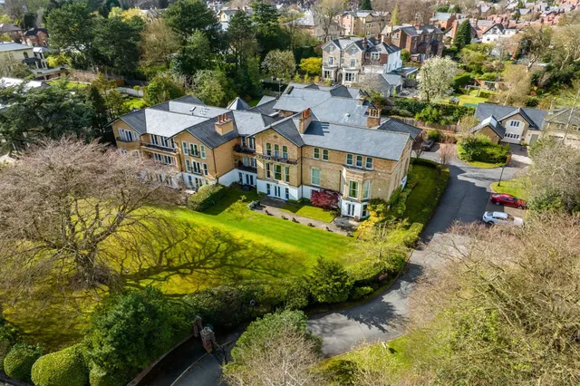 Beechmount, Altrincham, photo 2