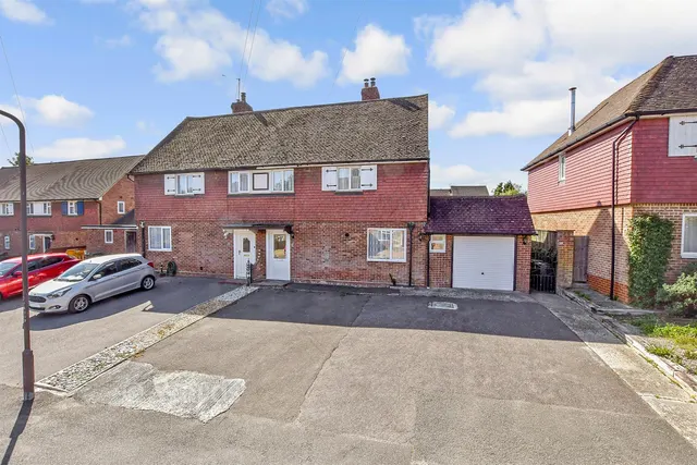 Frythe Close, Cranbrook, TN17, photo 1