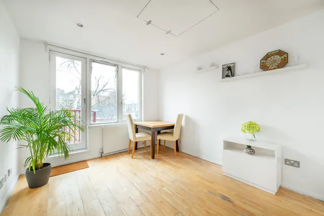 Second Floor, 169 Tavistock Crescent, London, photo 1