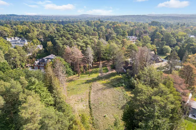 Firwood Road, Virginia Water, GU25, photo 1