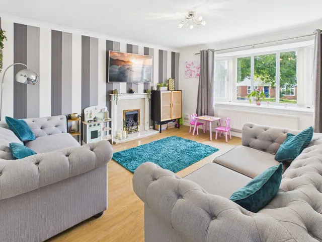 Field Lane, Wistaston, CW2, photo 2