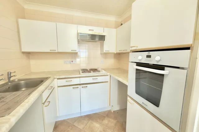 Fairhaven Court, BH5, photo 3