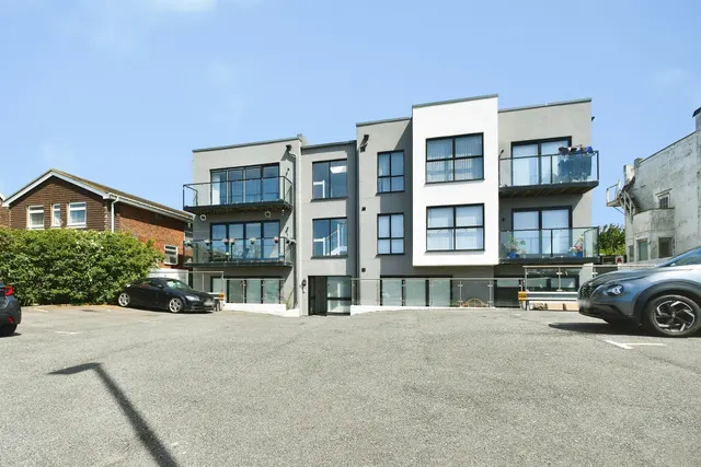 South Coast Road, Peacehaven, BN10, photo 2