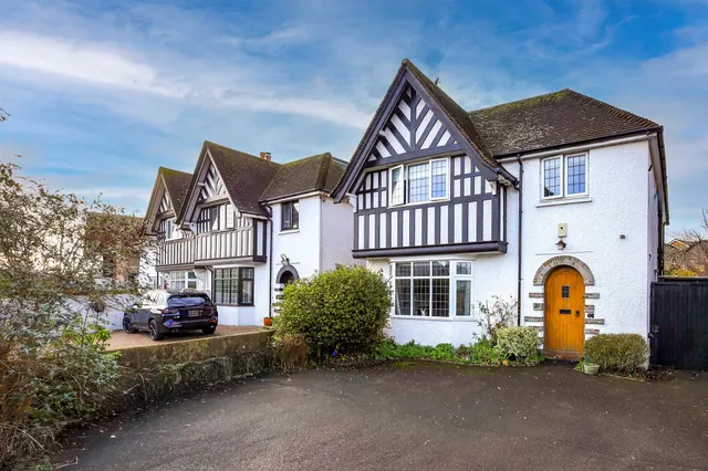 Kings Drive, EASTBOURNE, photo 1