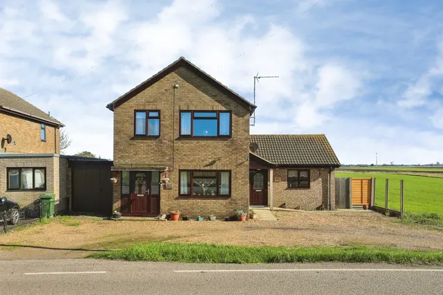 Herne Road, Huntingdon, PE26, photo 1