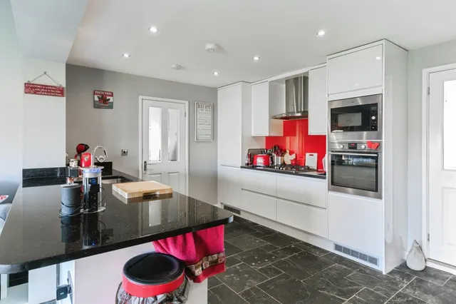 Herne Road, Huntingdon, PE26, photo 2