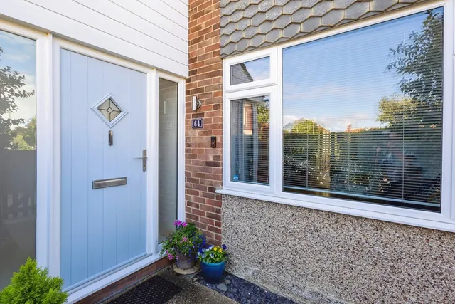 St. Marys Road, Hayling Island, PO11, photo 2