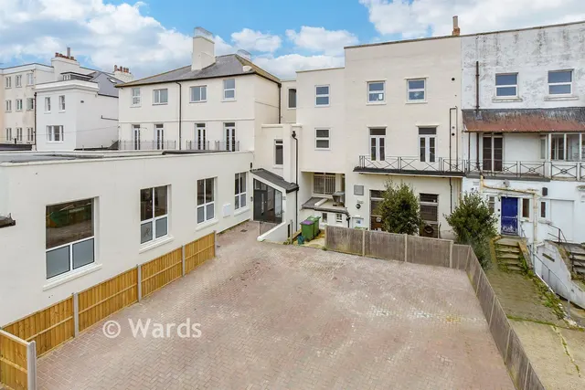 Pleydell Gardens, Folkestone, CT20, photo 1