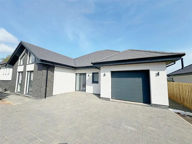 Bertram Avenue, Kersewell, Carnwath, ML11 8TB, photo 1