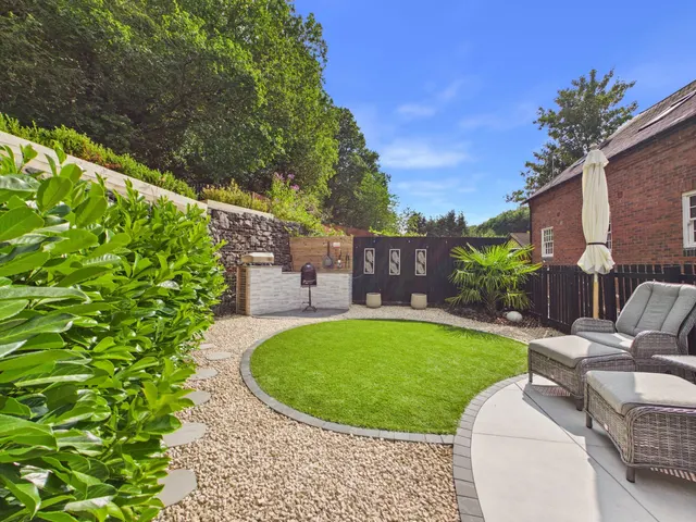 The Woodlands, Ironbridge, TF8, photo 3