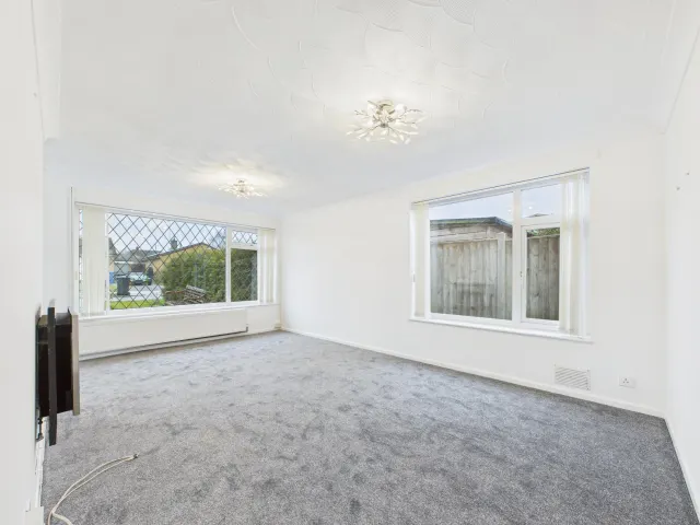 Breydon Way, Lowestoft, photo 2