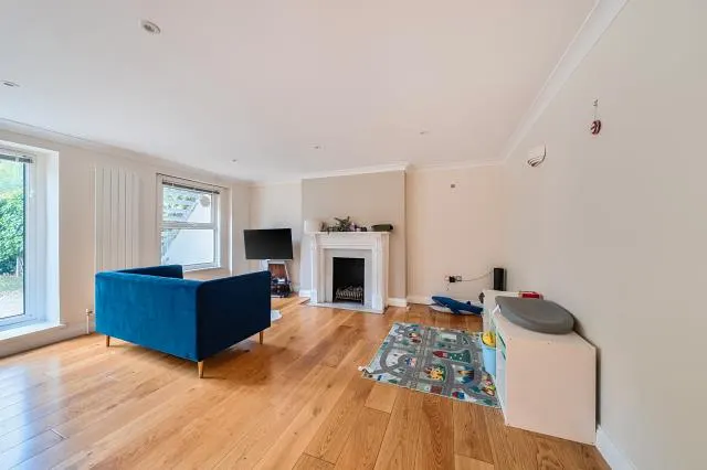 Buckland Crescent, London, NW3, photo 3