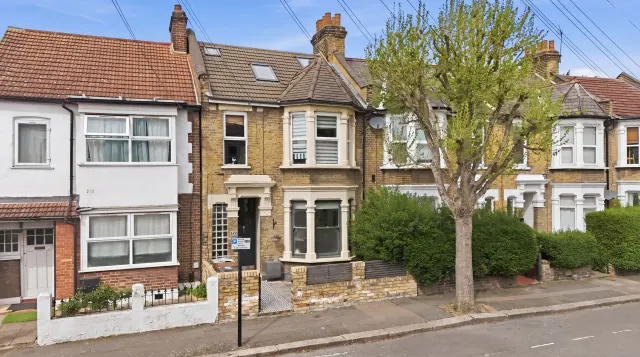 Newport Road, Leyton, E10, photo 1