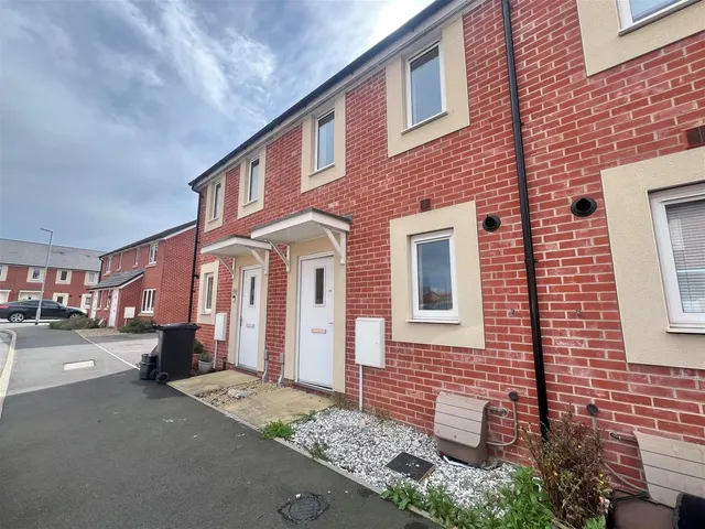 Augusta Drive, Bridgwater TA6 4XQ, photo 1