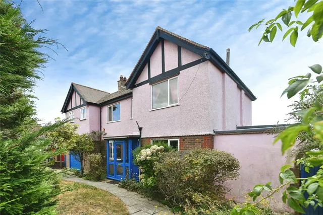 Brambletyne Avenue, Saltdean, BN2, photo 1