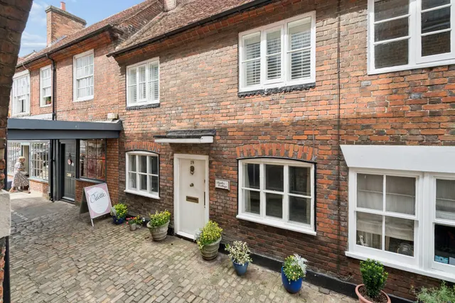 Amersham, HP7, photo 3