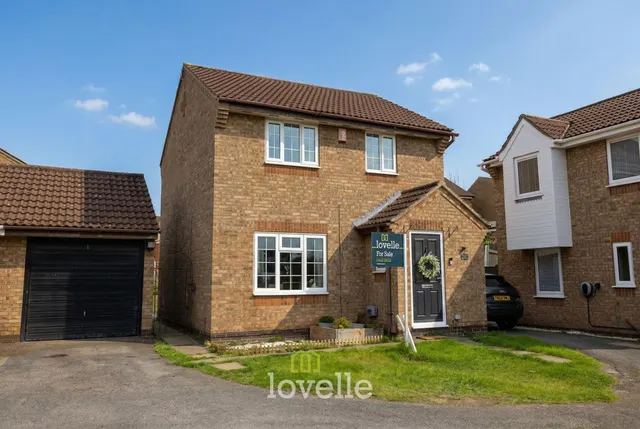 Harlstone Court, Grimsby, DN34, photo 1