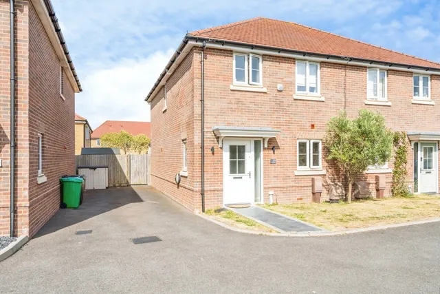 Potters Way, North Bersted, PO21, photo 1