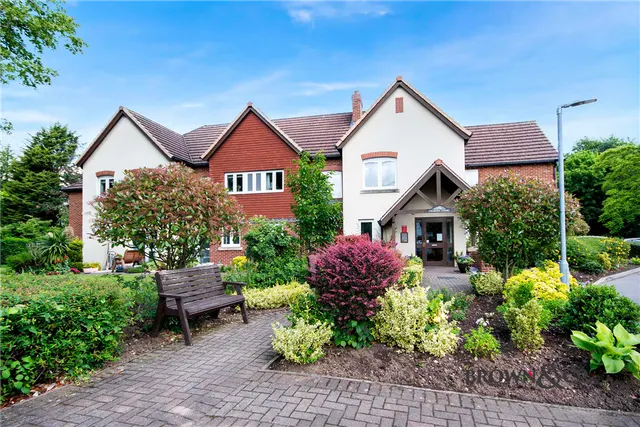 Charter Court, Retford, photo 1