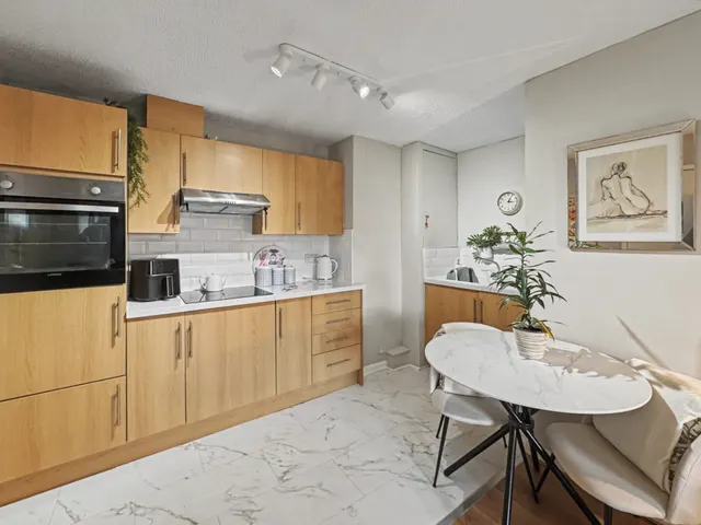 Redcot Court, Whitefield, M45, photo 1