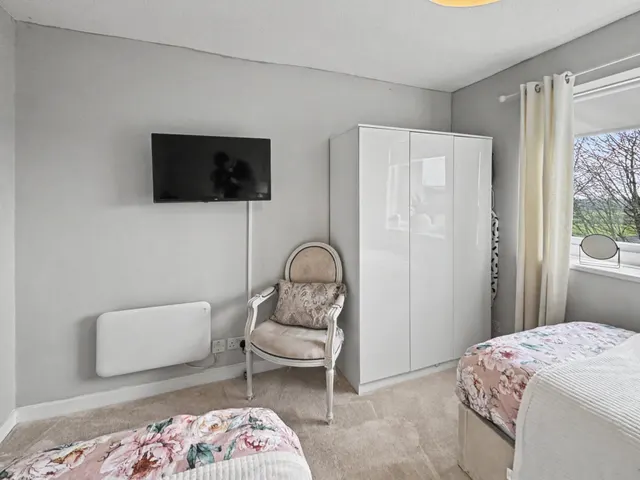 Redcot Court, Whitefield, M45, photo 3
