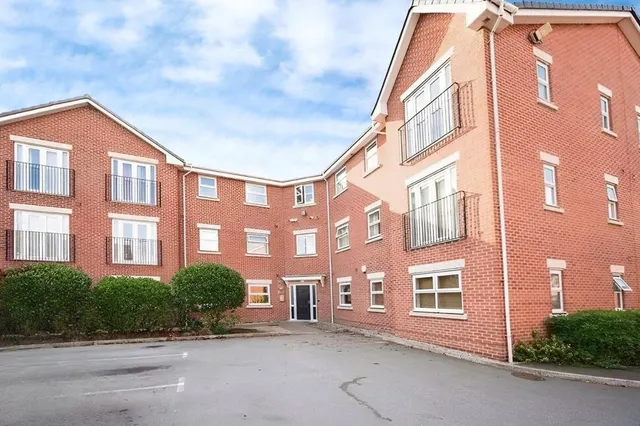 Guest Street, Widnes, WA8, photo 1
