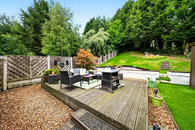 Photo 2 — Pendlecroft Avenue, Swinton, M27 8TH