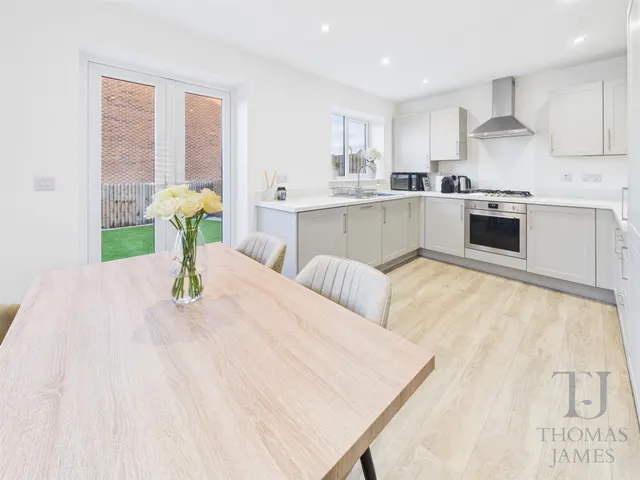 Daisy Court, Ruddington, NG11, photo 2