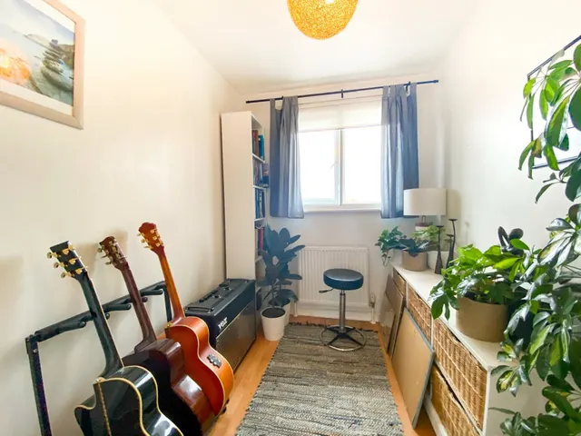 Whittington Place, Carterton, OX18, photo 3