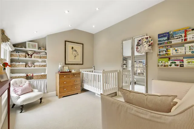 Louisville Road, London, SW17, photo 3