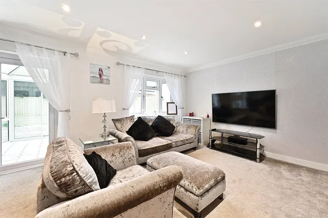 Photo 2 — Harpton Close, Yateley, Hampshire, GU46 7SH