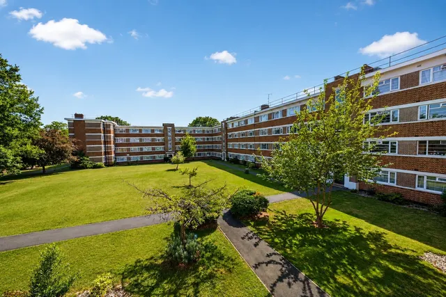 New Park Road, London, photo 1