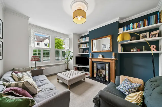 Burmester Road, London, SW17, photo 2