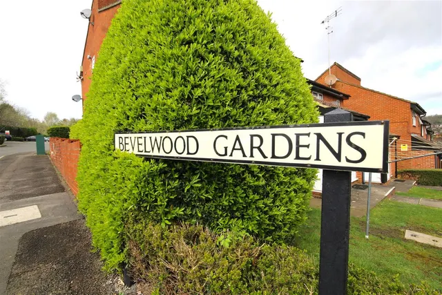 Dashwood Avenue, High Wycombe, HP12, photo 2