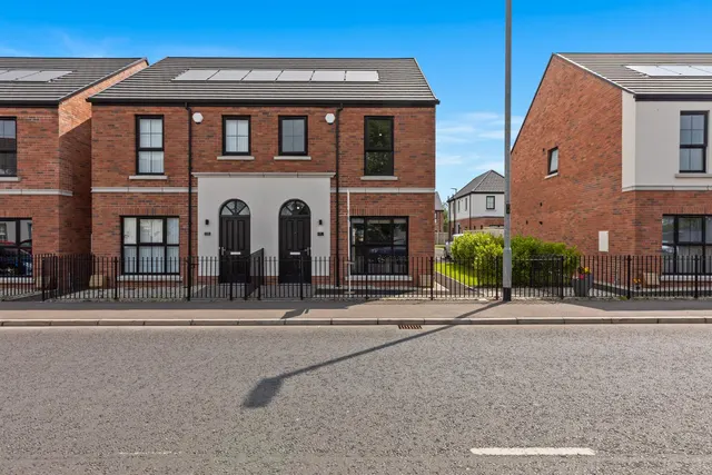 South Street, Newtownards, BT23, photo 2