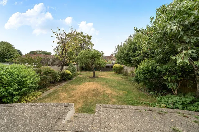 Hillview Road, Hatch End, HA5, photo 3