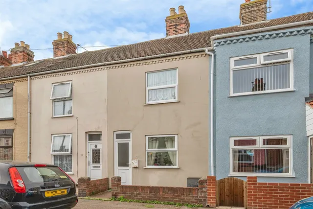 Century Road, Great Yarmouth, NR31, photo 1