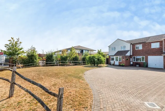 Photo 2 — Thame Road, Haddenham, Aylesbury