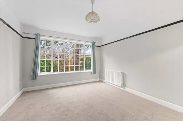 Photo 2 — Berkley Court, London Road, Twickenham, TW1 1HA