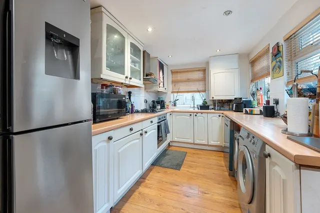 Photo 3 — Brandon Road, Sutton, Surrey, SM11RP