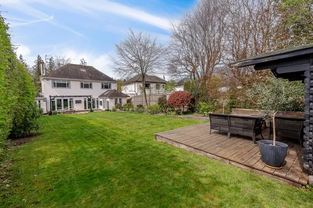 Photo 2 — Connaught Way, Tunbridge Wells, Kent, TN4 9QP