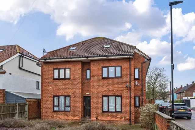 Woolacombe Road, London, SE3, photo 1