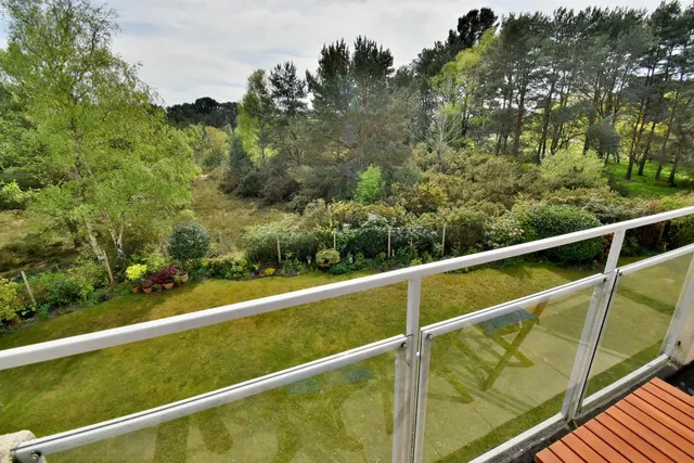 Twyford House, BH22, photo 3