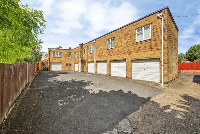 Wellingborough Road, Northampton, photo 1