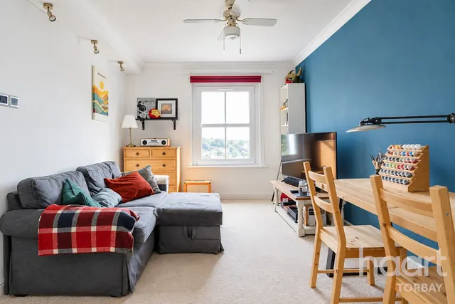 Higher Warberry Road, Torquay, TQ1, photo 2