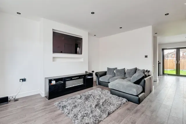Ditchfield Road, Widnes, WA8, photo 2