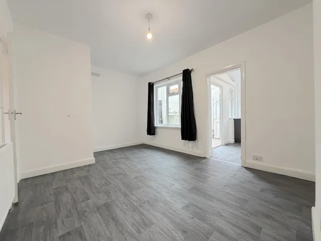 Photo 2 — Bickford Road, Fallings Park, Wolverhampton, WV10