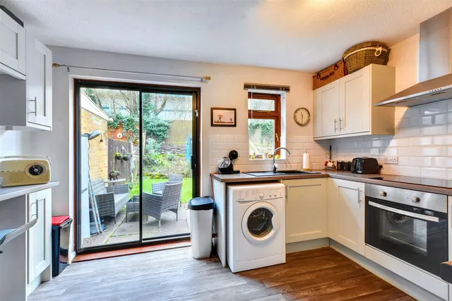 Donbas Close, Bulwell, NG6, photo 3