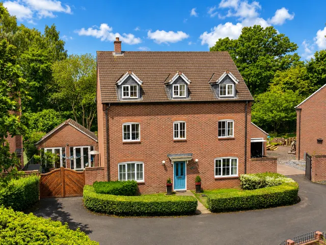 Shoveller Drive, Apley, TF1, photo 1
