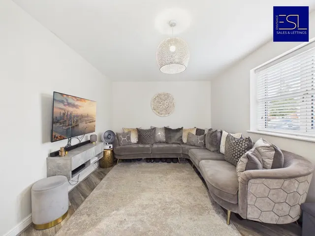 Attention First Time Buyers, photo 3
